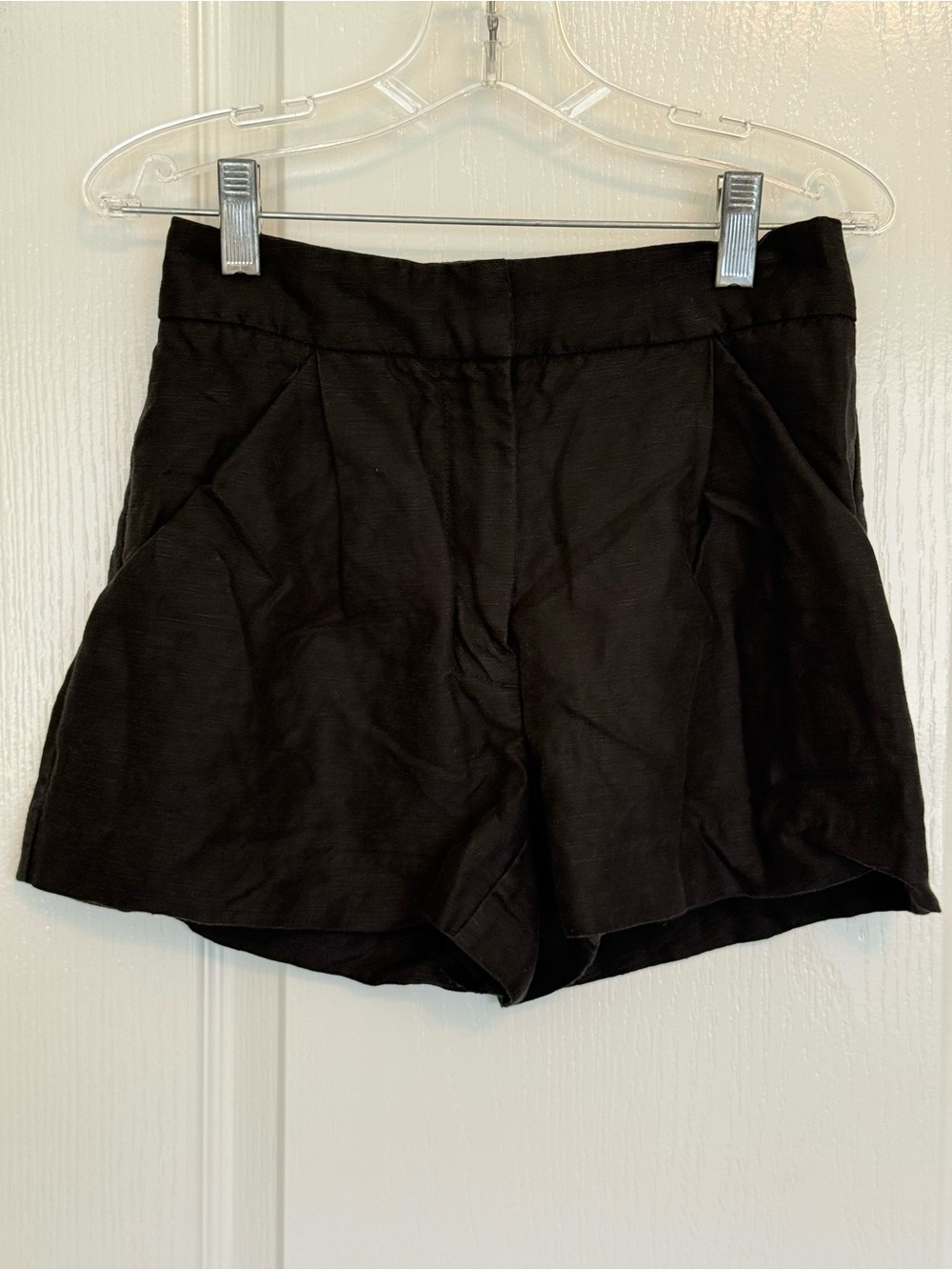 Wilfred by Aritzia Fable Linen Mini Shorts